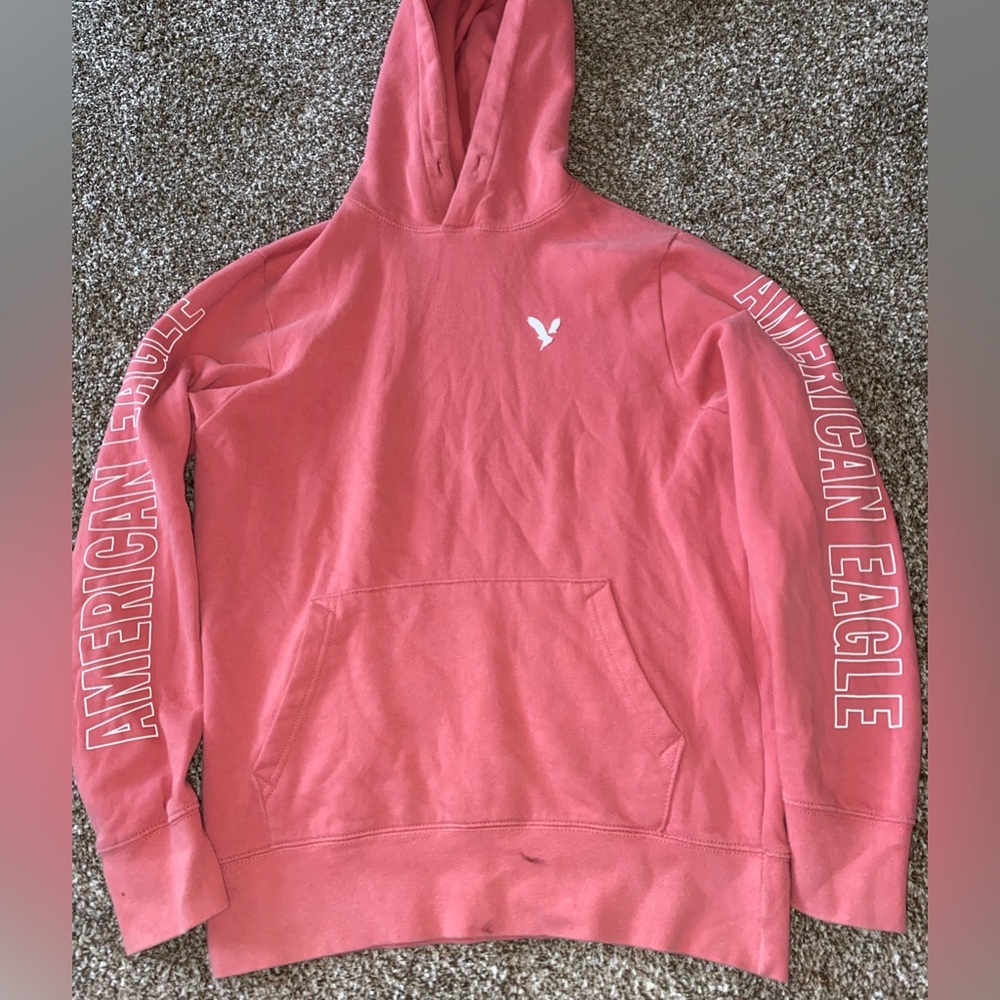 American Eagle men’s salmon colored hoodie size small